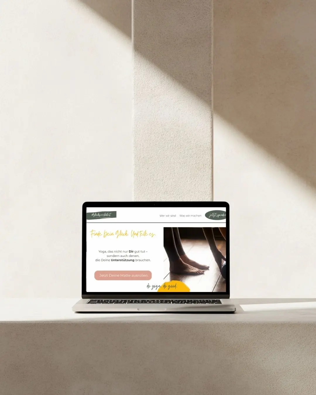 MockUp Webseite Glücksverkatert